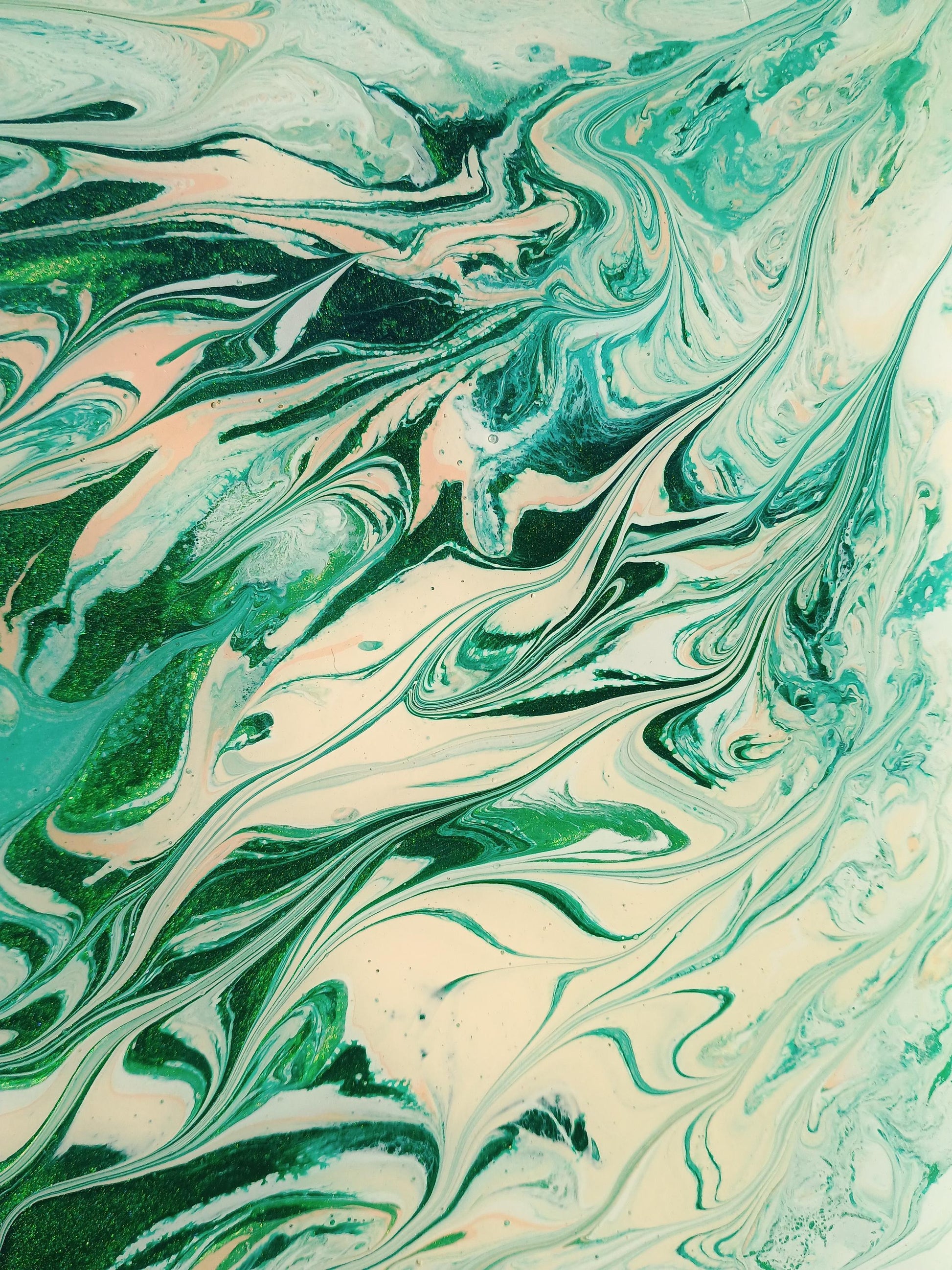 Marbled green and beige pattern