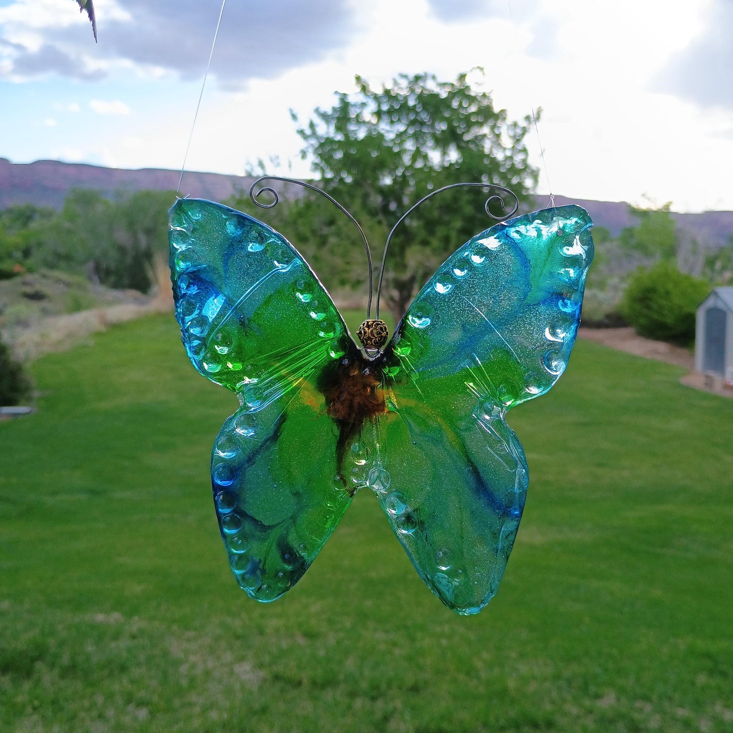 Sun Catcher Butterfly – Handmade Resin Spinning Window Hanging Garden Decor Gift