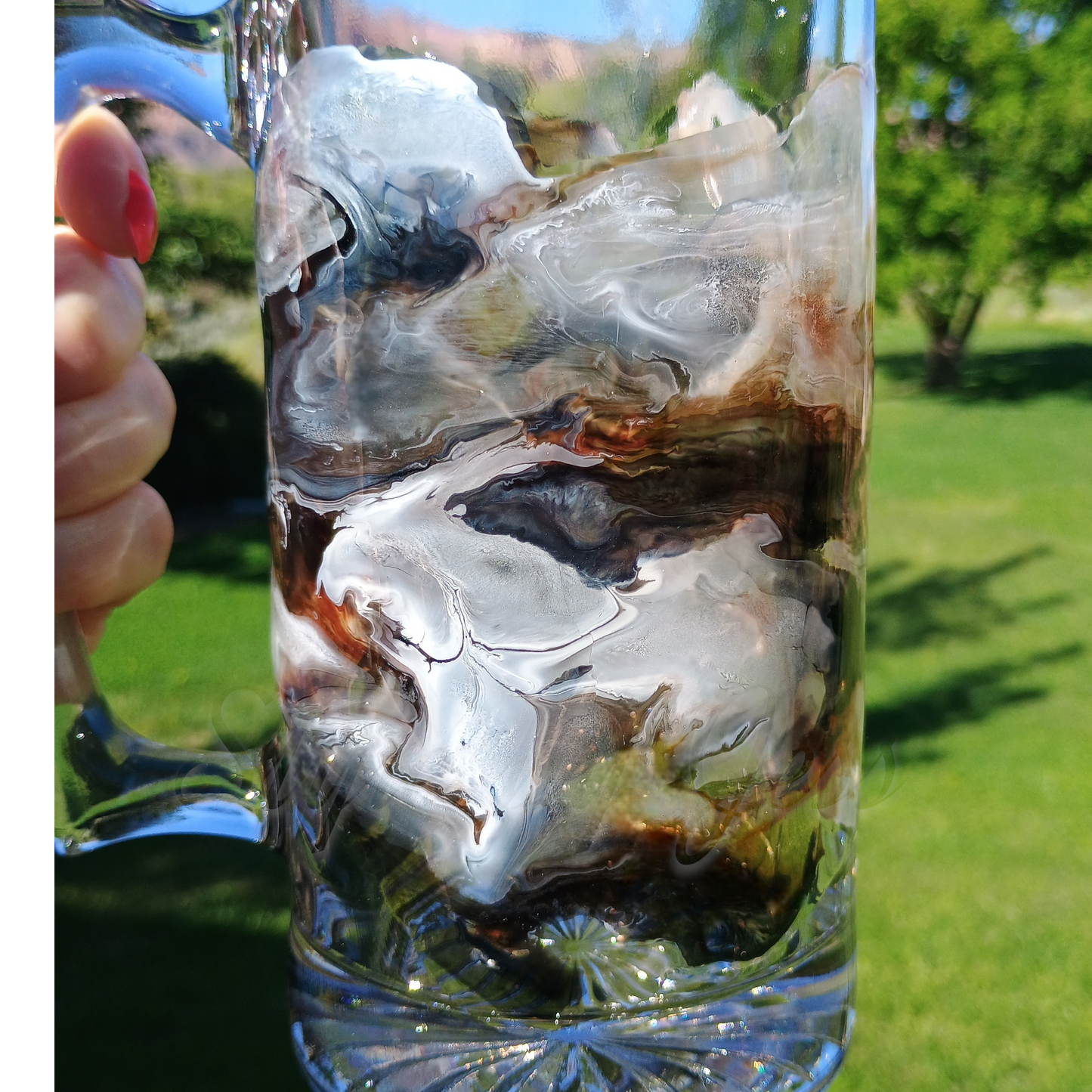 Handmade Resin Art Beer Mug 25oz - Unique Gift for Dad & Beer Lovers